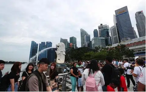 Singapore tourist arrivals dip for 3rd straight month to 1.13 million in October