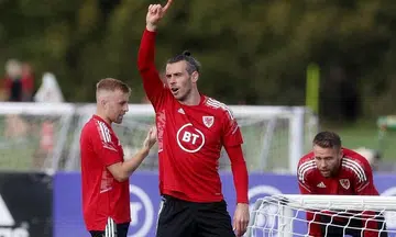 Wales forward Bale on 'good path' to be fully fit for World Cup