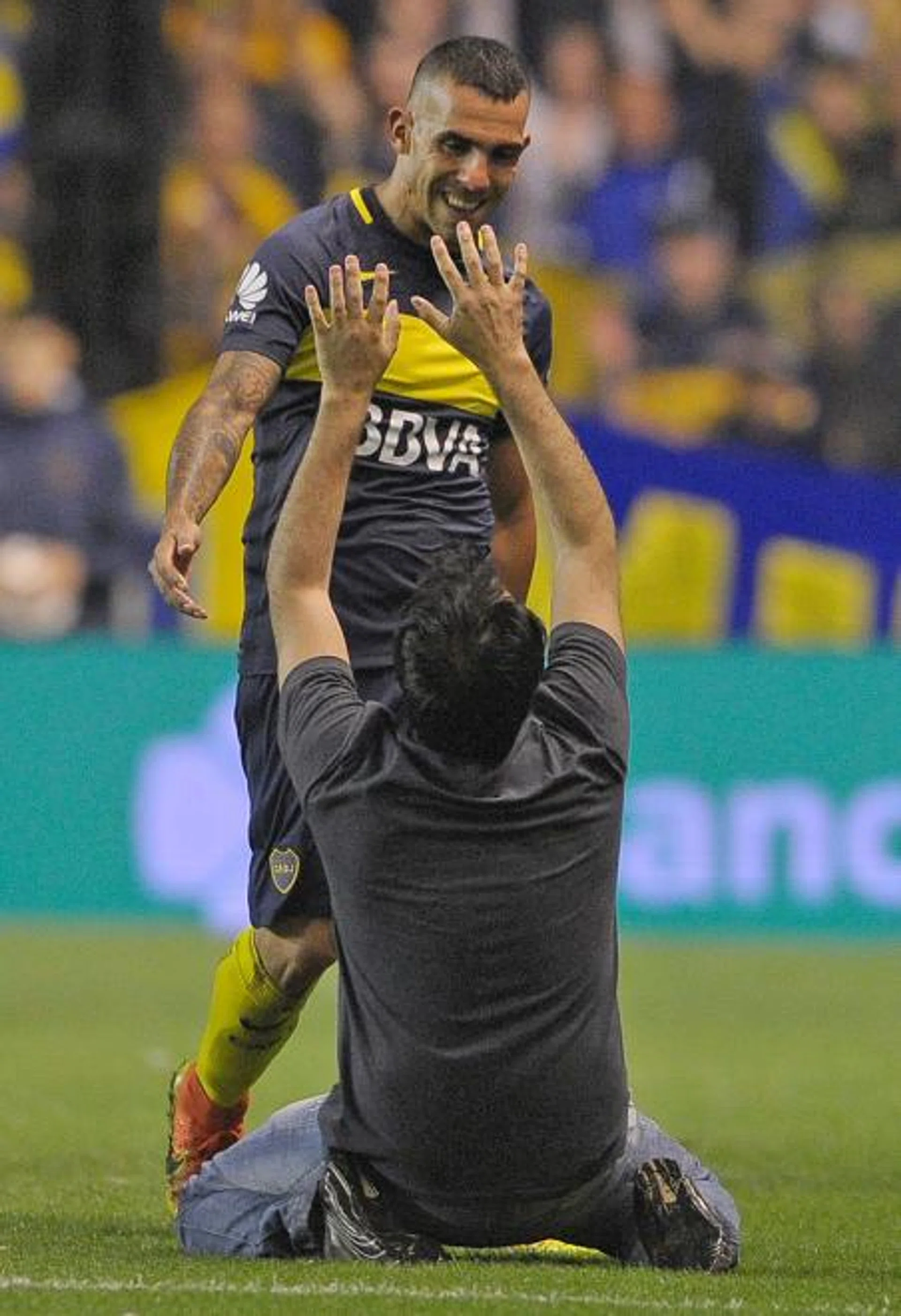 Carlos Tevez is set to be the world's highest-paid player with his move to Shanghai Shenhua