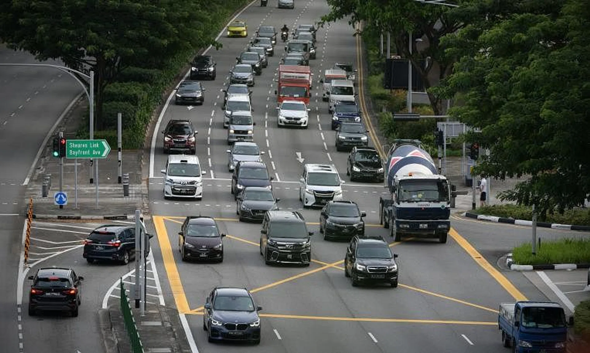 The COE for smaller cars set a new record of $105,000, while larger car COE climbed to $140,889.