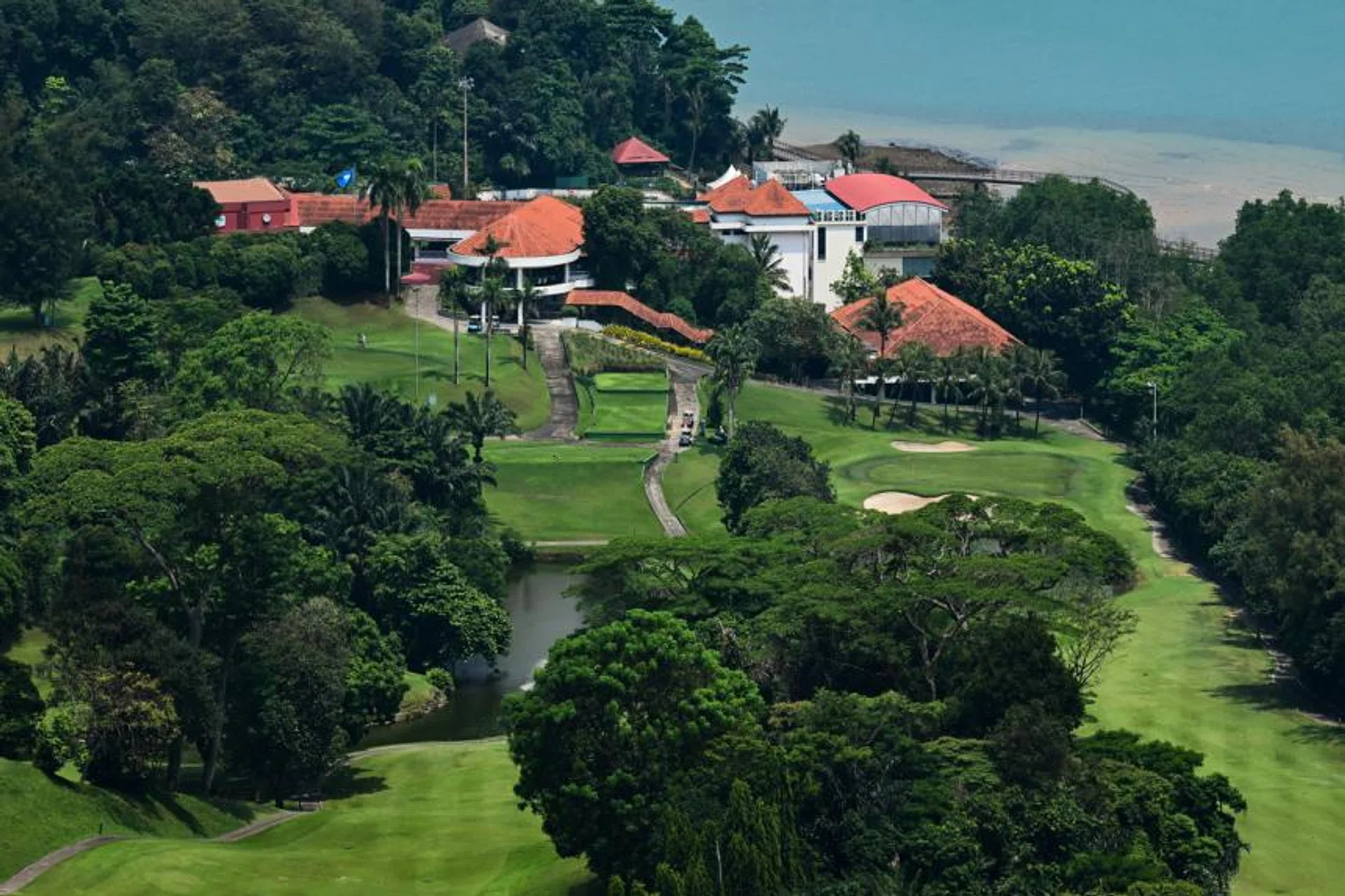 The 48ha site will yield 9,000 new homes, including about 6,000 public housing units. 