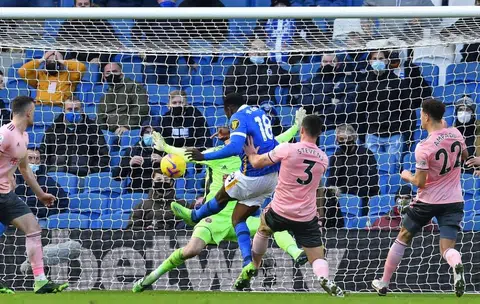 Sheffield United denied first win as Brighton grab late equaliser