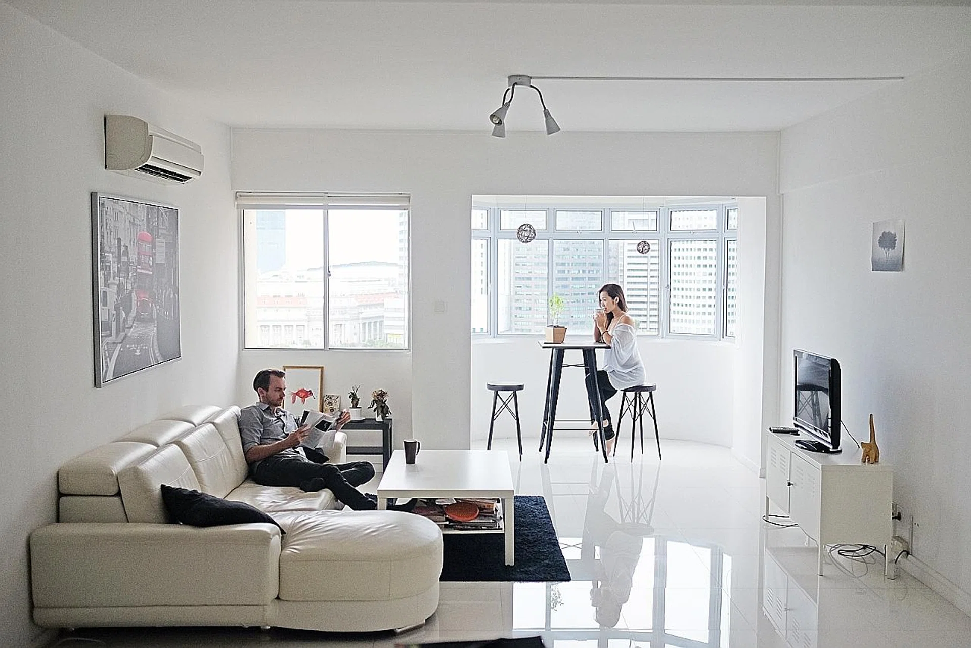 At Hmlet, inter-flat conflicts are resolved by either the community managers' intervention or swift offers for residents to change apartments. 