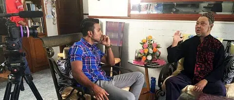 Singer Taufik Batisah 'moved to tears' in new Suria show
