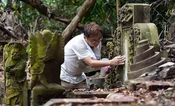 Singapore's own tomb whisperer