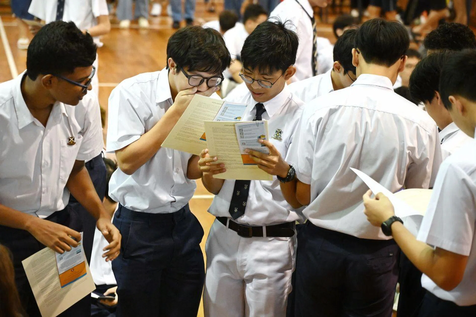With this change, students will need to get 16 points or fewer for their L1R4 score, which stands for one language and four relevant subjects, to qualify for JC. 