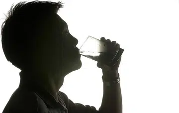 She spikes baby's milk with her urine