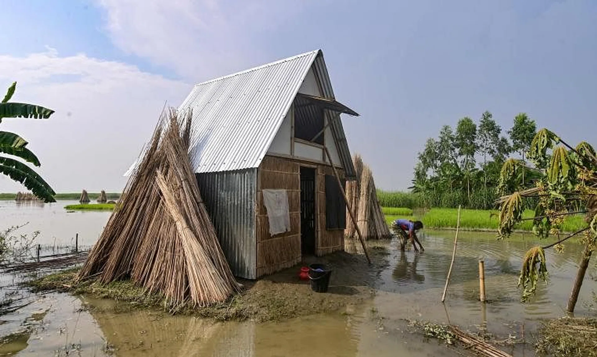 The “Khudi Bari” or “tiny houses” are resilient homes made on bamboo stilts rising out of the floodwaters that are also easy to move to safer locations when needed.