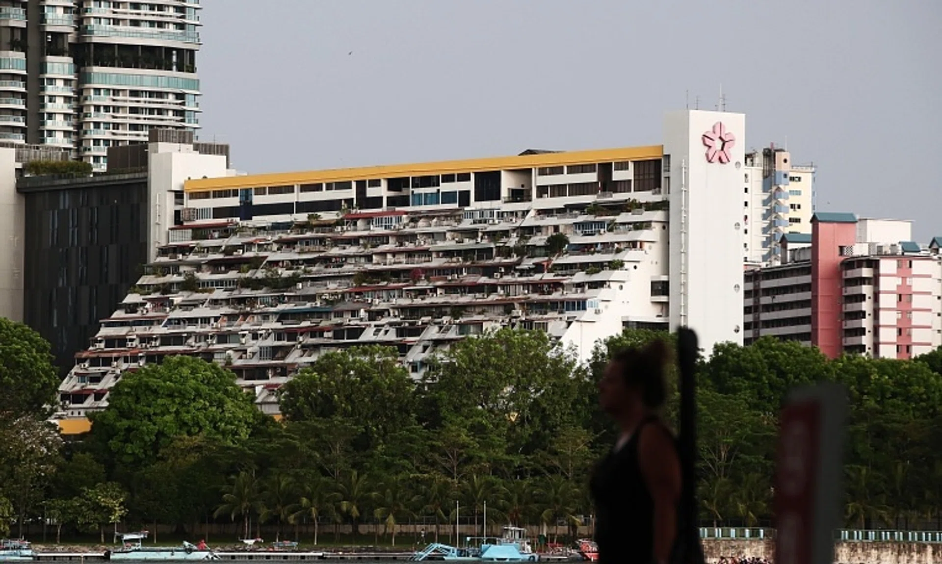 URA granted developer GMC Property permission to add four storeys of office space to the conserved Golden Mile Complex.