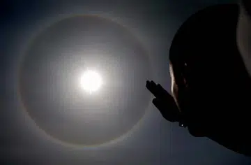 Australian town equals country's hottest temperature of 50.7 deg C