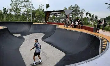 S'pore's largest outdoor skate park opens at redeveloped Lakeside Garden