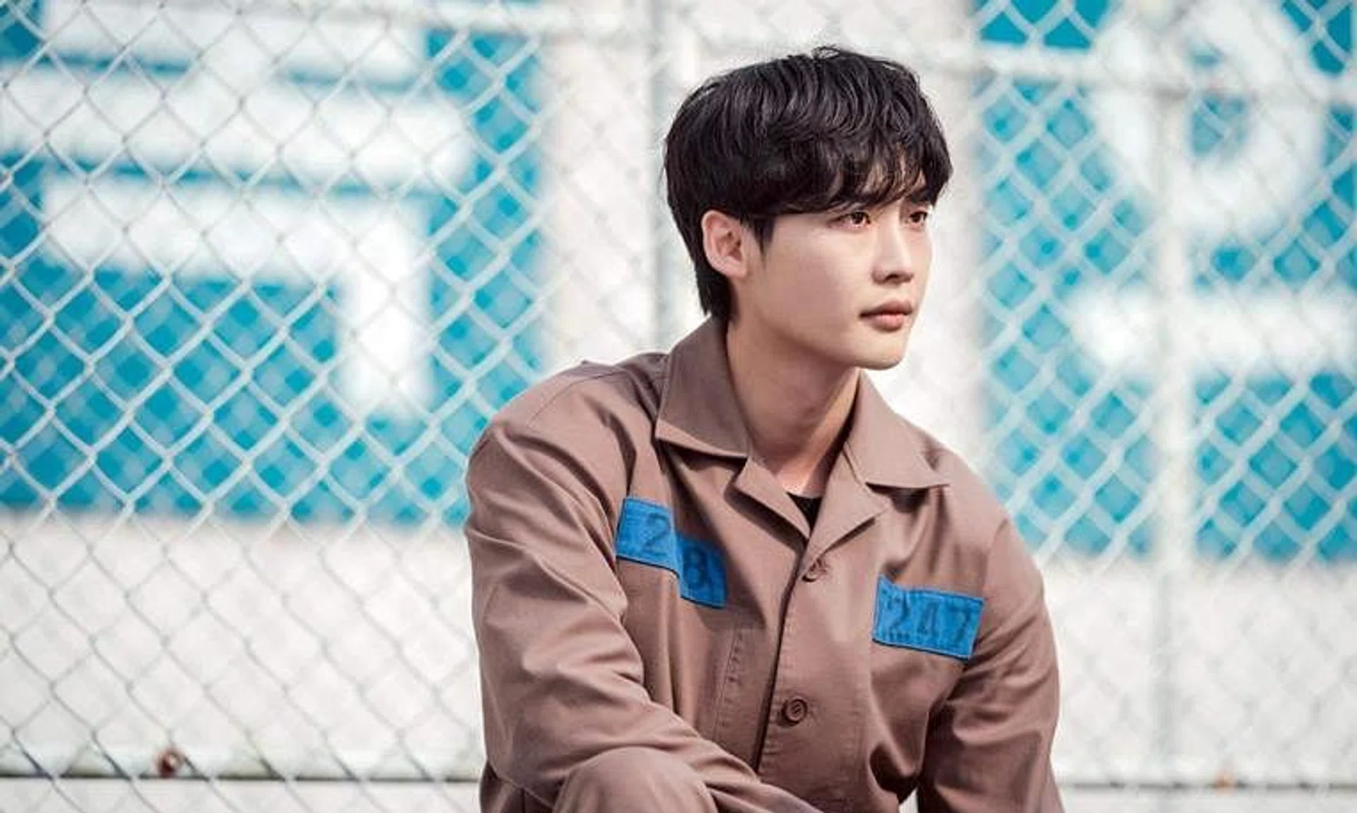 Lee Jong-suk reunites with director Oh Choong-hwan in crime K-drama Big Mouth.