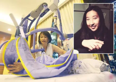 Parents converted bedroom into ICU to care for daughter, who died from ALS 8 years after diagnosis