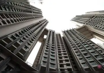 Strong winds topple over tables and flower pots, say residents of high-rise HDB in Queenstown