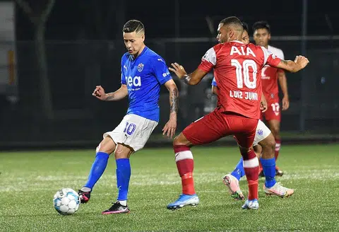 Hougang United aim to sink star-studded Lion City Sailors