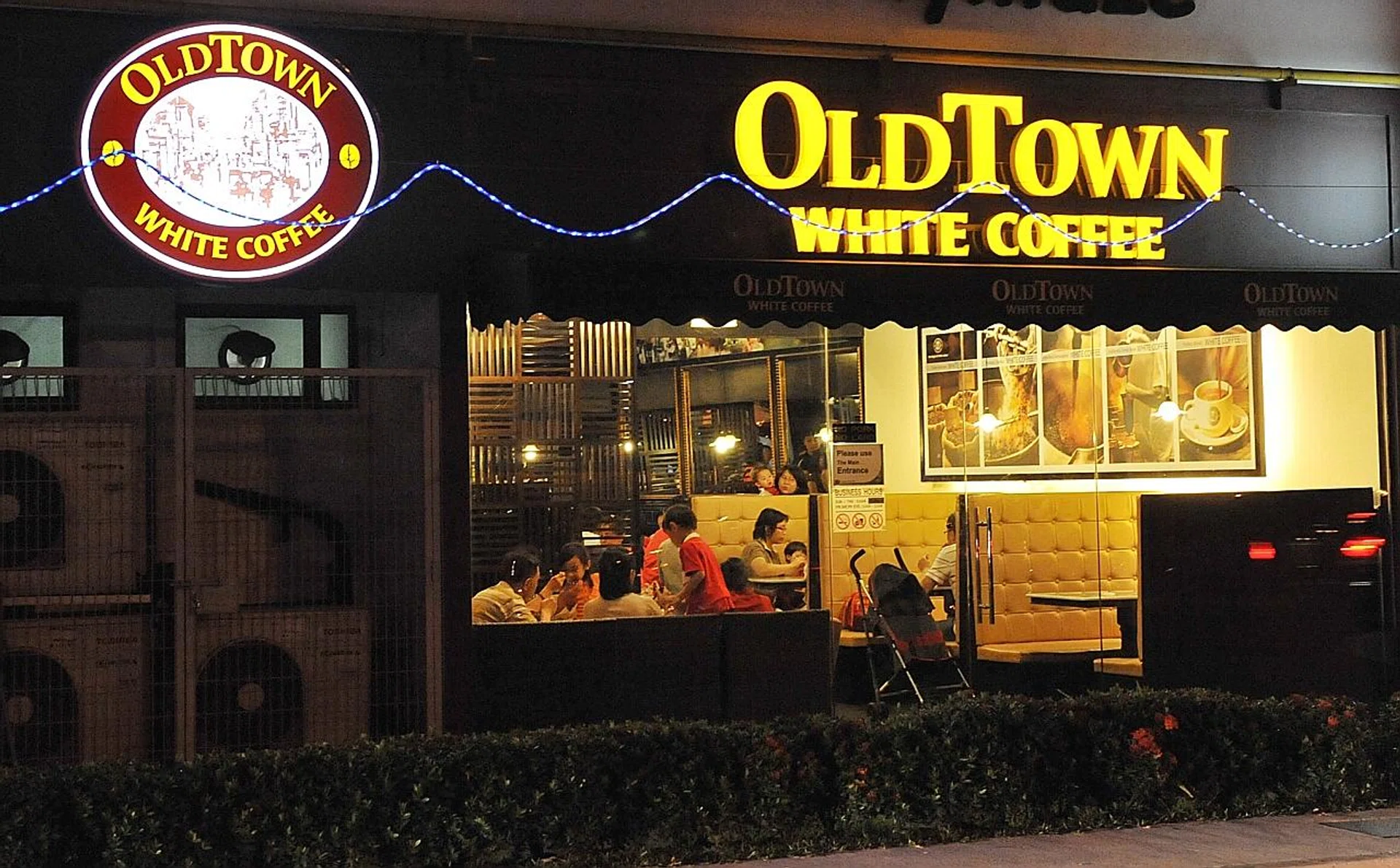 OldTown operates cafes under the OldTown White Coffee brand. 