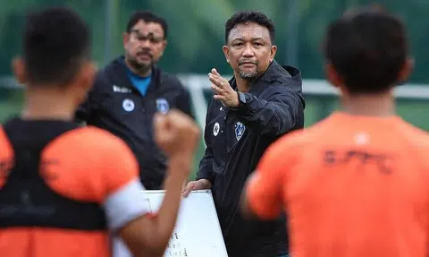 Fandi Ahmad appointed as Pahang head coach