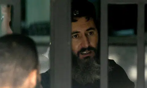 Lebanese man who held up bank for trapped savings goes free