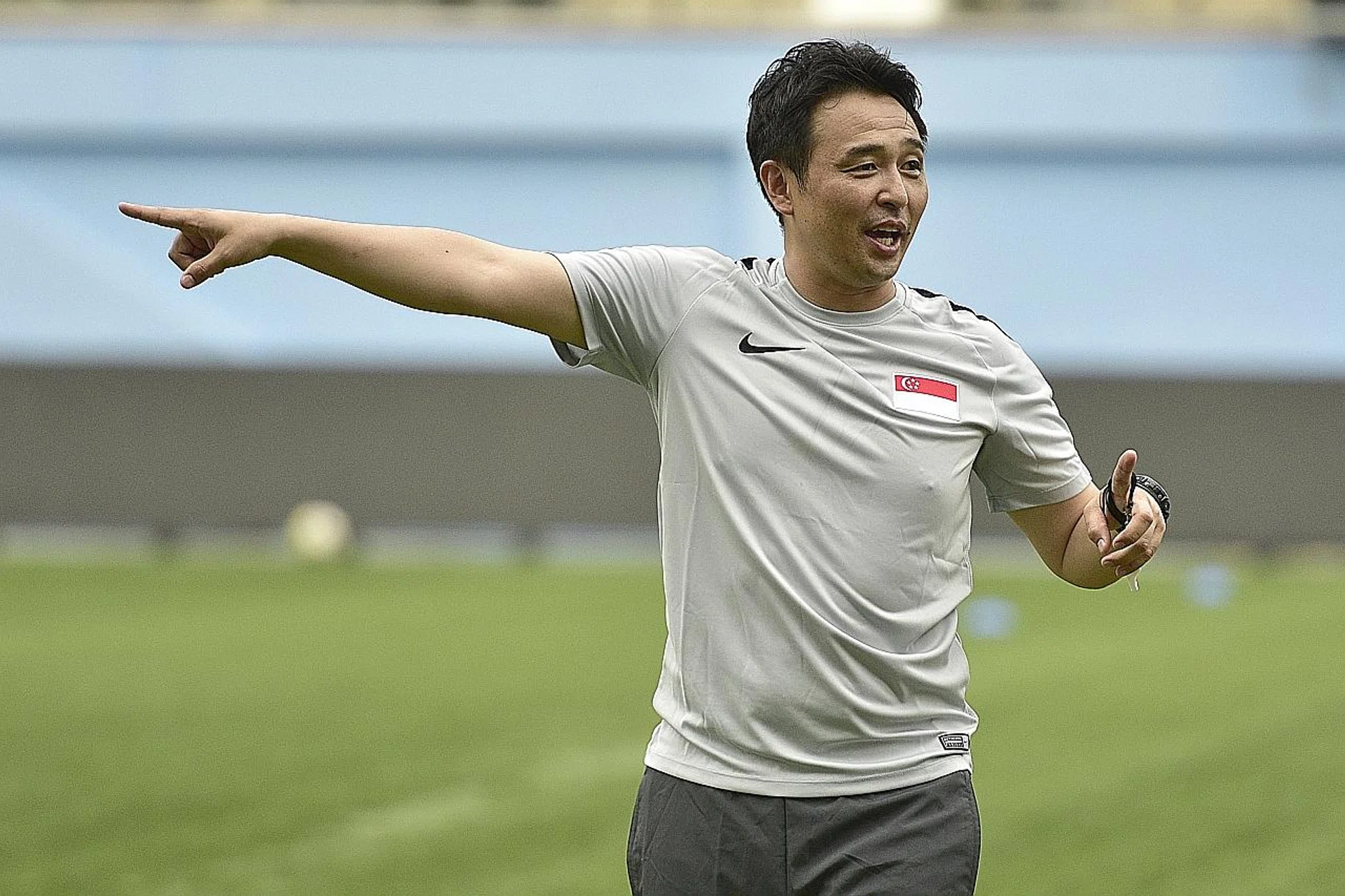 National coach Tatsuma Yoshida. 