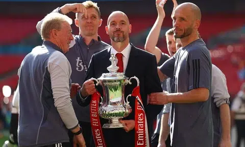 'I'll win trophies elsewhere,' says Erik ten Hag as Manchester United sack talk lingers