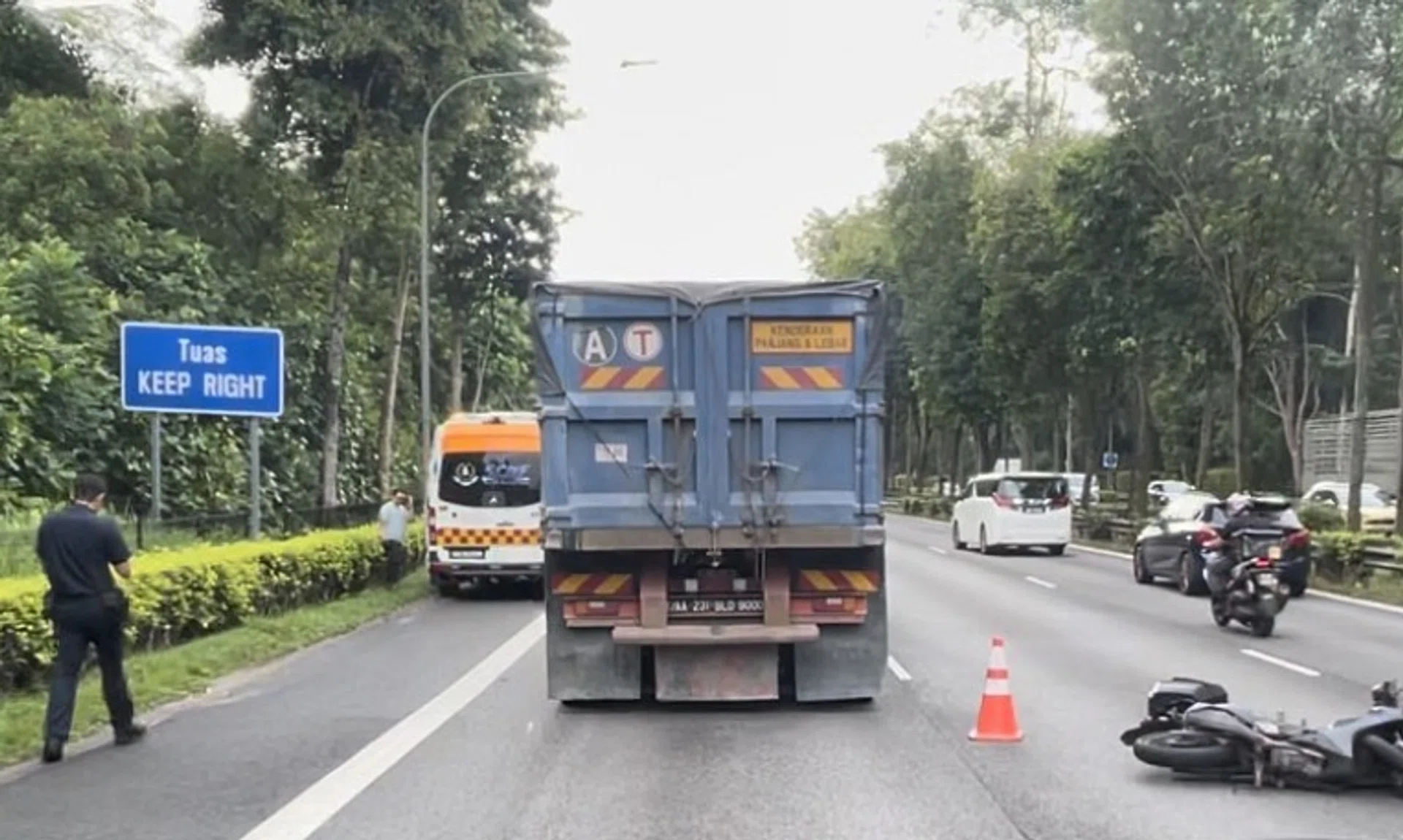 The accident happened along BKE towards the PIE after the Dairy Farm exit at about 9.45am on Nov 20.