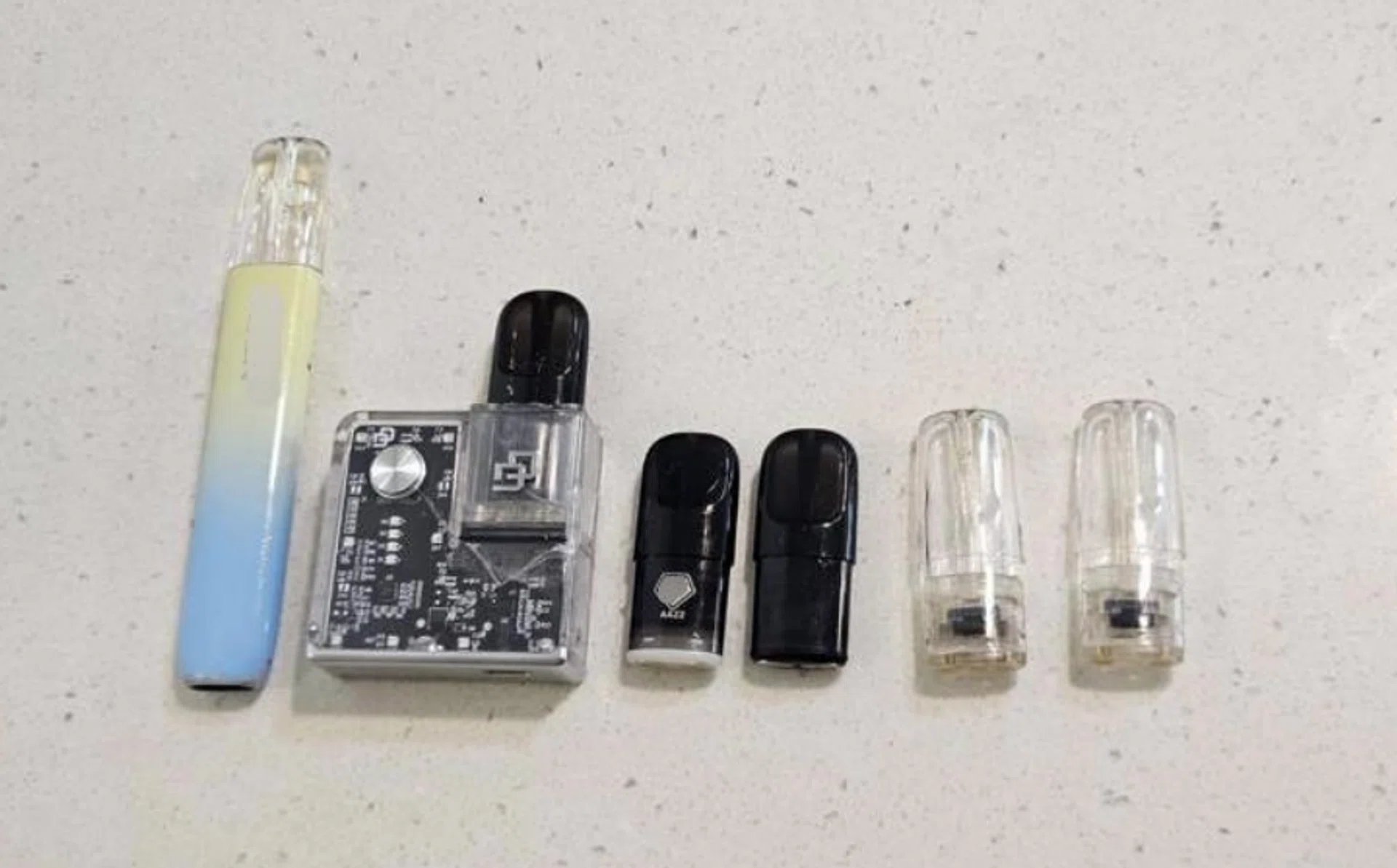 E-vaporisers and components seized from the accused.
