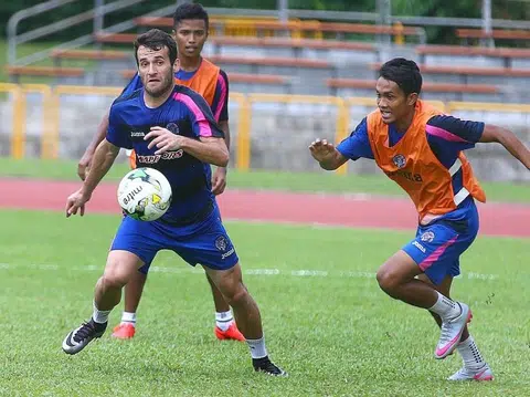 Warriors unfazed by star-studded Tampines