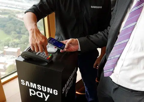 Which mobile wallet should you choose?