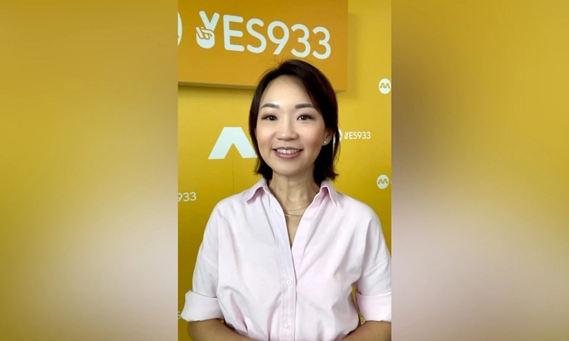 Lim Peifen began her DJ career when she was 18 after winning a radio DJ contest hosted by Yes 933 in 2000.