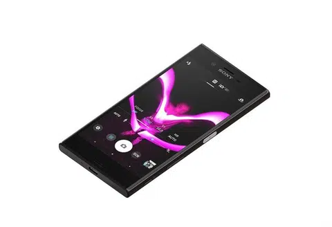 The Sony Xperia XZ is a smart shooter