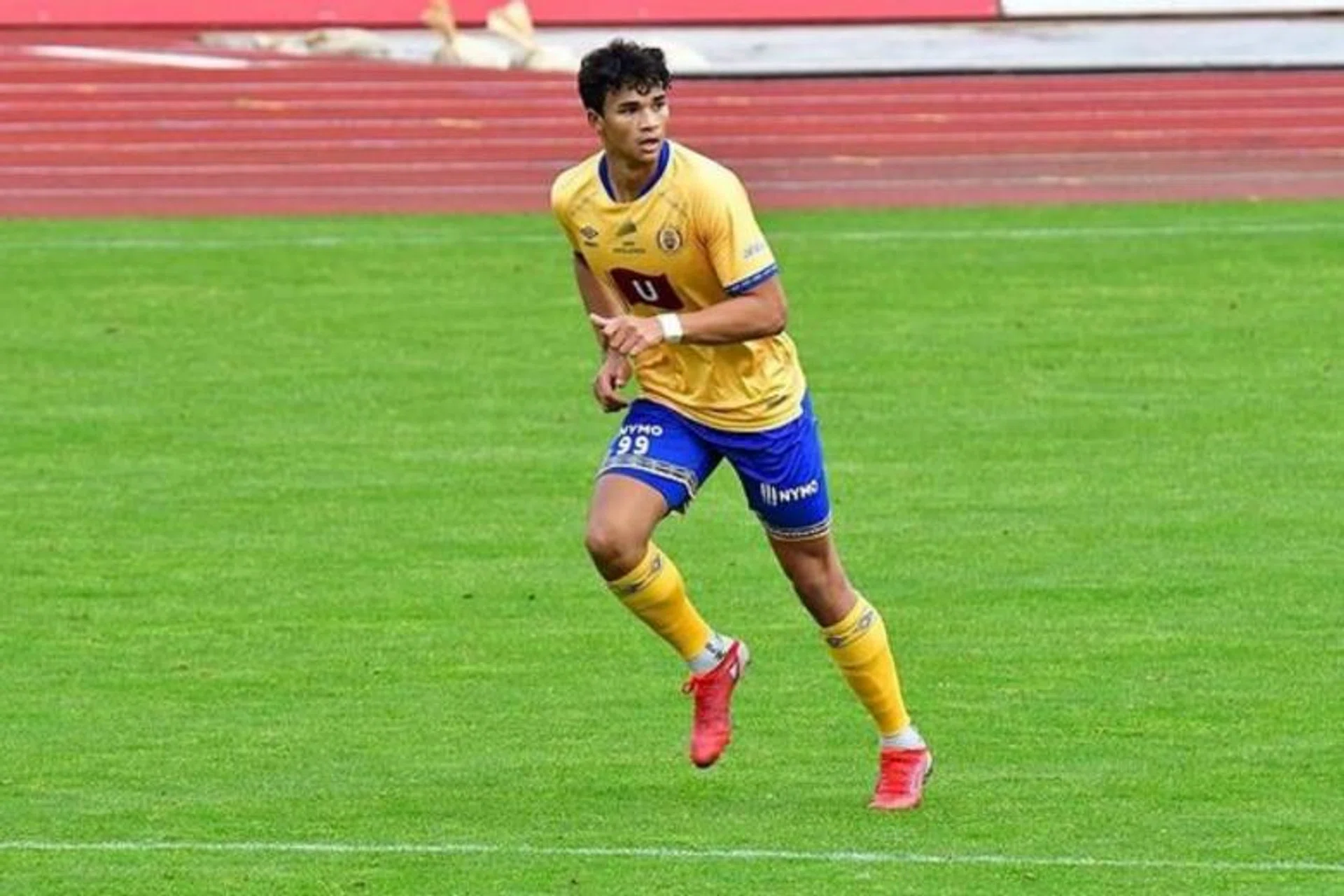 National striker Ikhsan Fandi will be playing in the AFC Champions League next year. 
