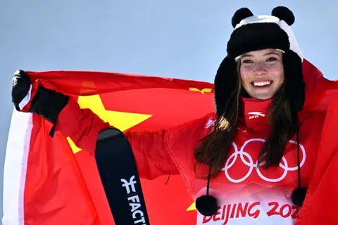 China's Eileen Gu clinches second gold in halfpipe