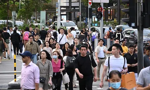 Singapore population crosses 6 million mark