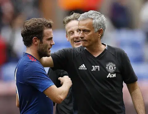 Jose off the mark
