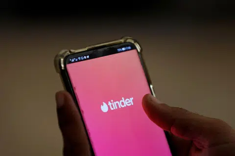 Swipe right on at least 180cm? Tinder tests height filter that users say dooms 'short kings'