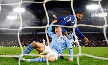 Chelsea take leap forward in 4-4 draw with Man City