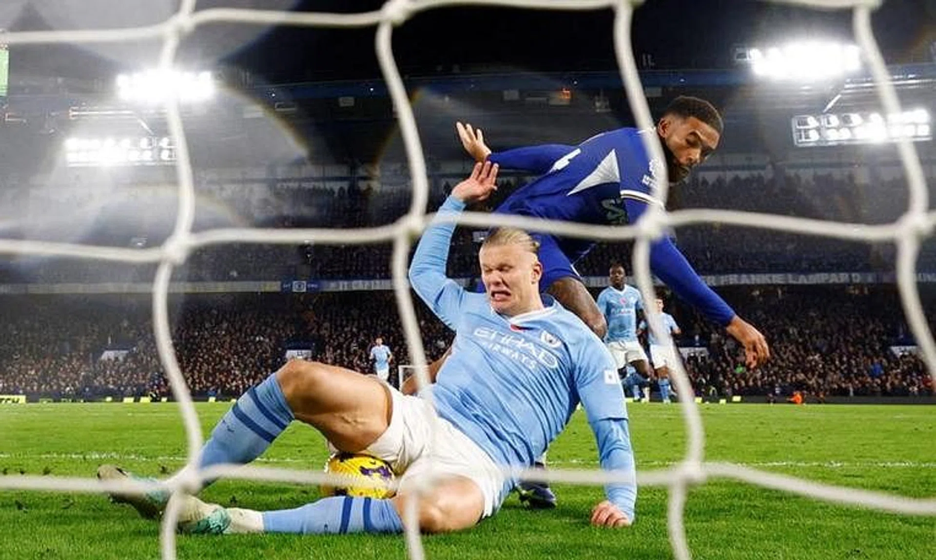 Soccer Football - Premier League - Chelsea v Manchester City - Stamford Bridge, London, Britain - November 12, 2023 Manchester City's Erling Braut Haaland scores their third goal Action Images via Reuters/John Sibley