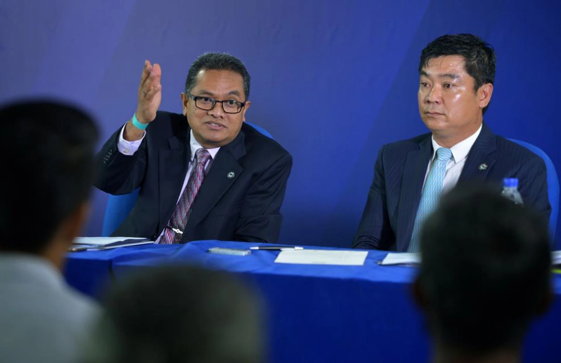 Mr Zainudin Nordin, president of Football Association of Singapore (FAS), and Mr Bernard Tan, vice-president of FAS.