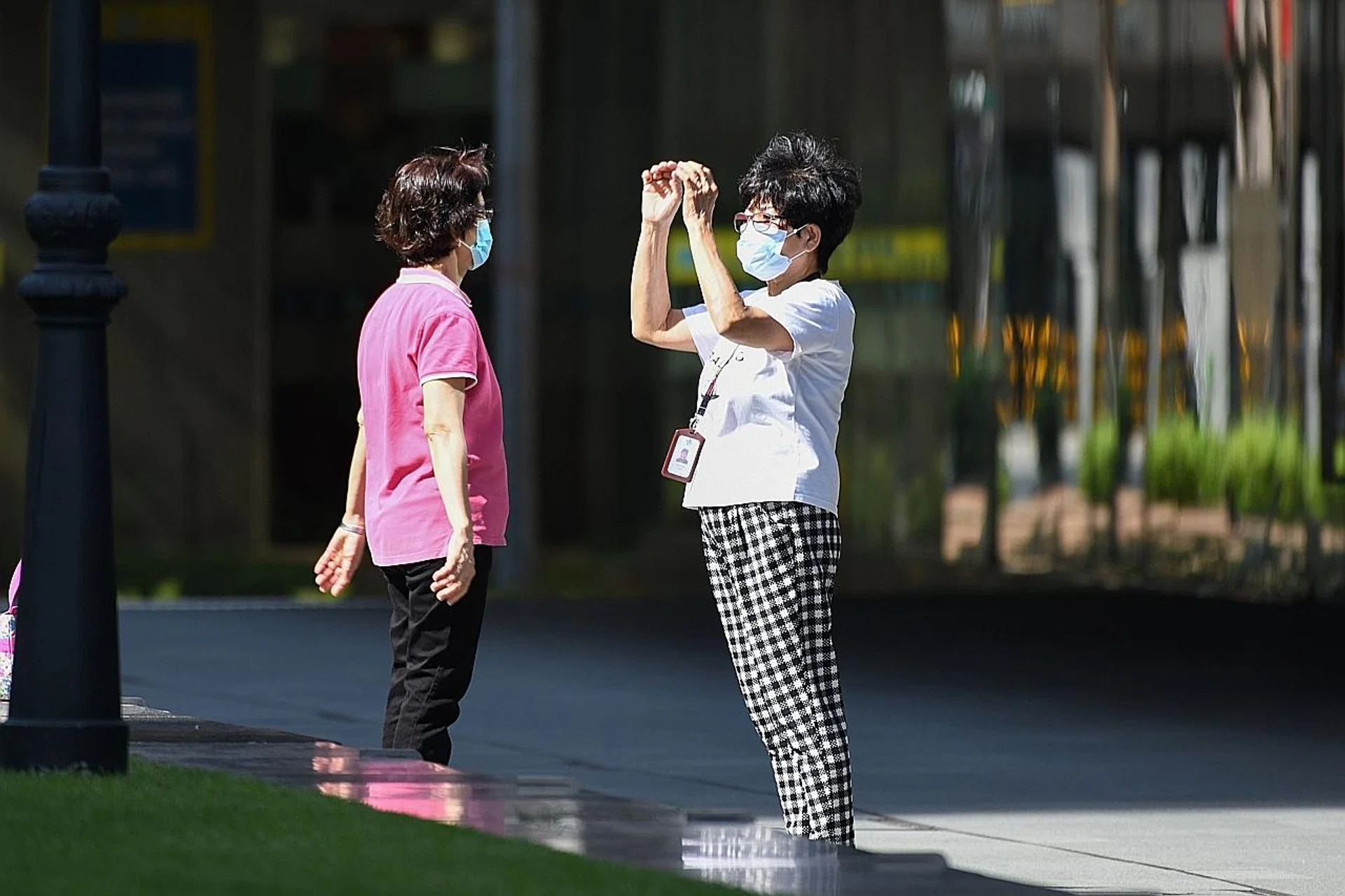 Previously, wearing masks was mandatory only for certain groups, such as those visiting a mall or market, taking public transport, or workers at food and beverage outlets. 