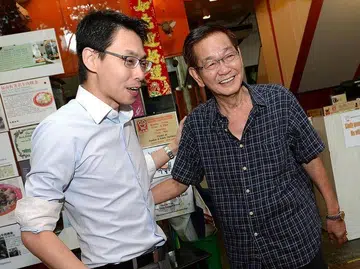 Man saves heart attack victim after getting CPR instructions over the phone