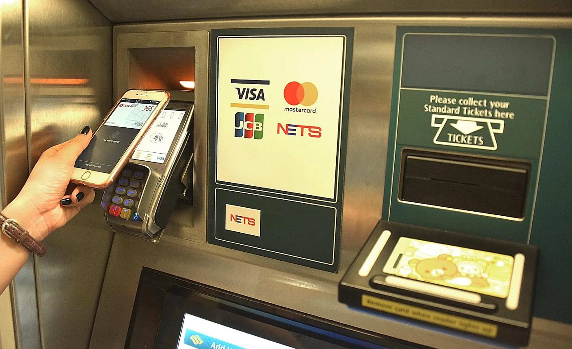 The Government aims to have a cashless public transport system by 2020. 