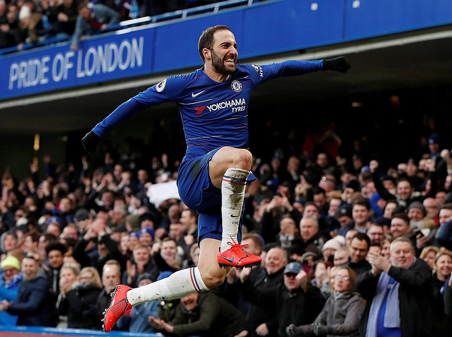 Gonzalo Higuain scored his first goals for Chelsea in his first full game for his new club against Huddersfield Town last weekend. 