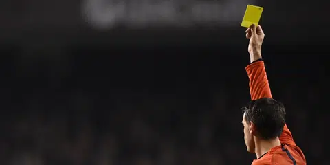 Bremen player accused of picking up booking to avoid Bayern