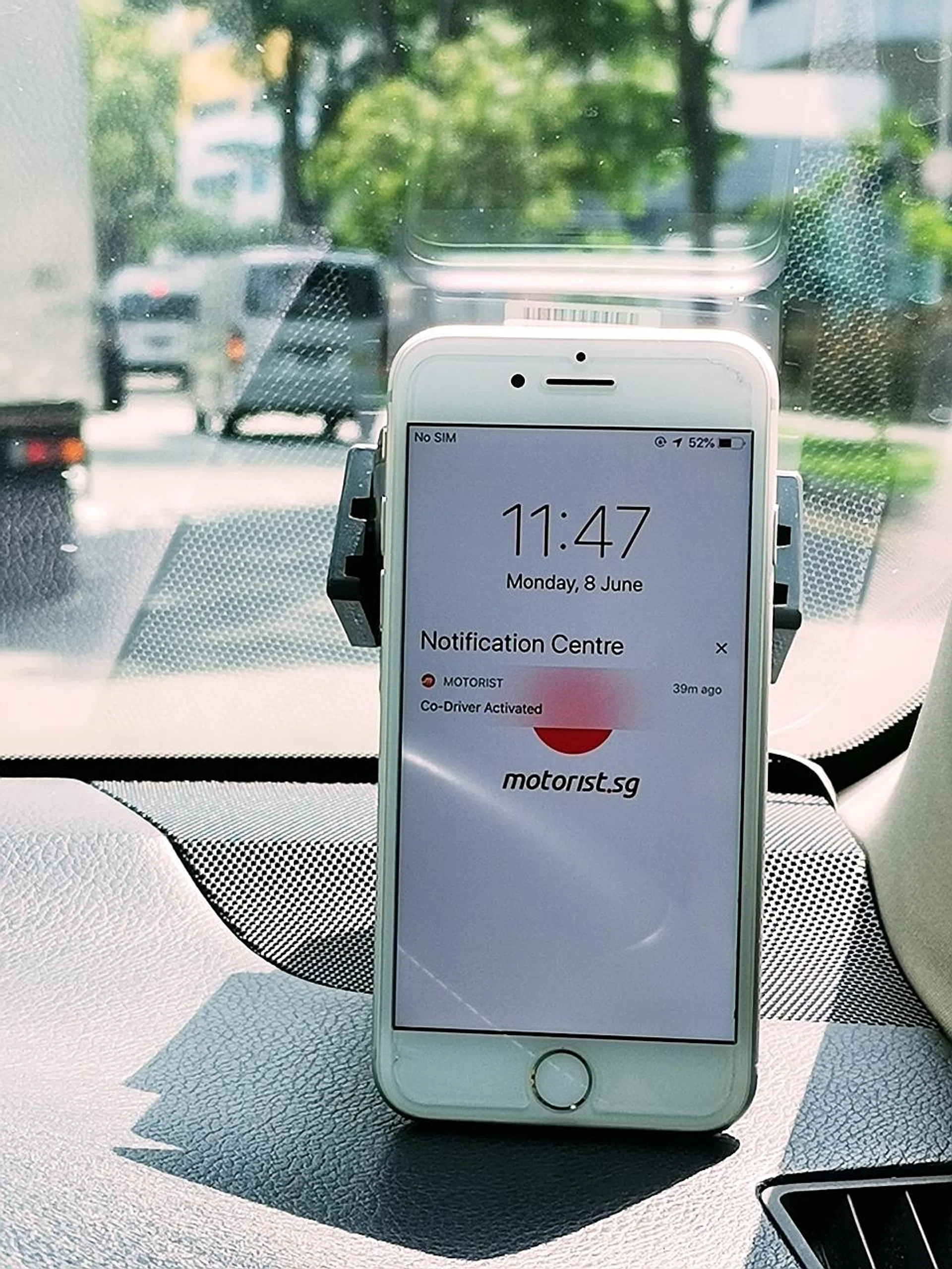 Motorist's mobile application, with the Co-Driver audio feature, will incorporate data from Traffic Police on the location of speed and red-light cameras.