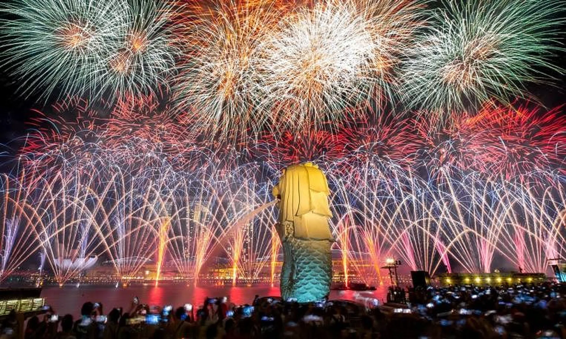 Fireworks seen from the Merlion Park during the NDP celebrations on Aug 9, 2023.