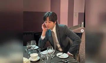 K-actor Jang Keun-suk reveals thyroid cancer diagnosis