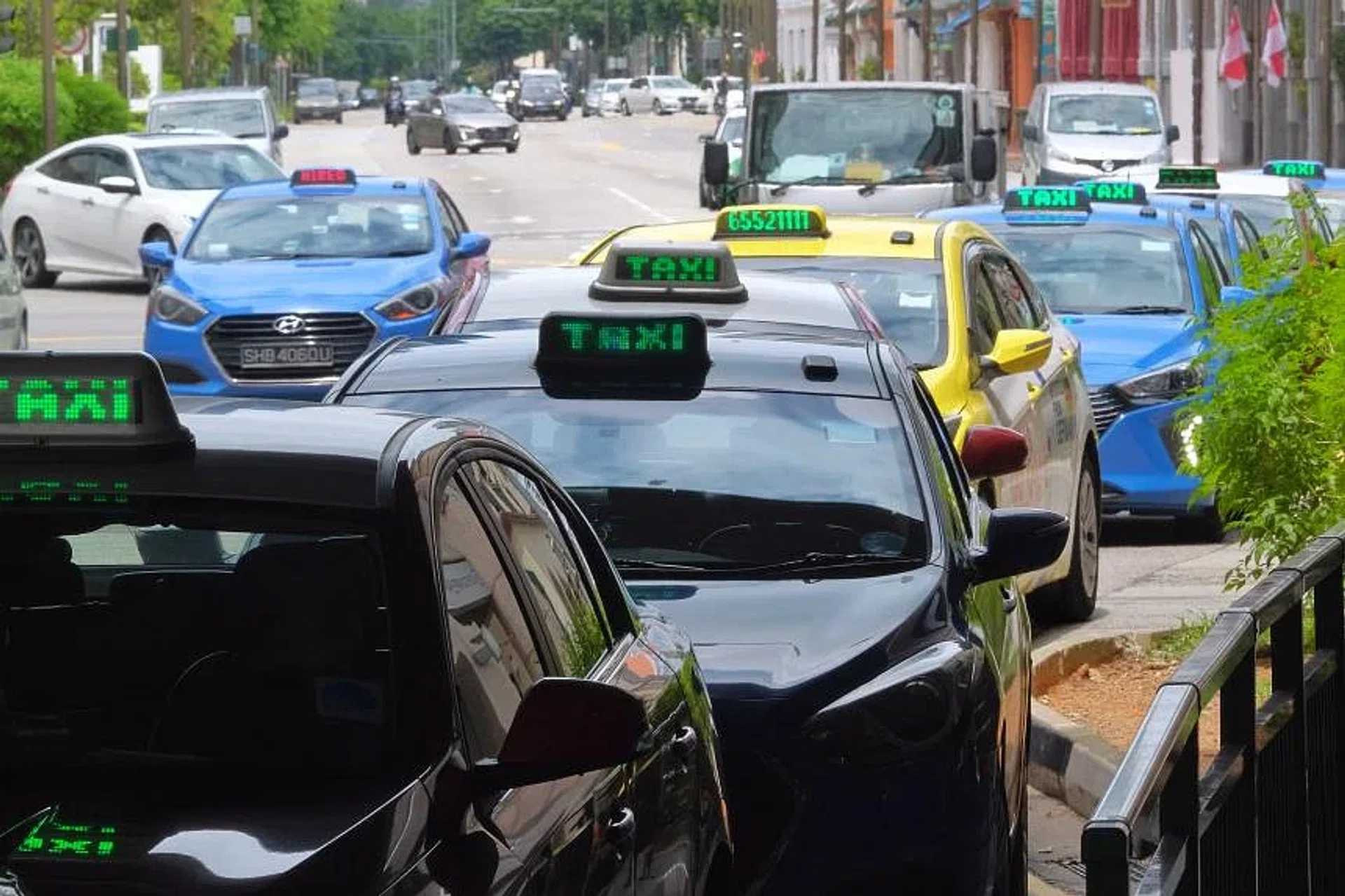 Senior Minister of State for Transport Amy Khor said the rule is not meant to be punitive, but to encourage a good practice. 