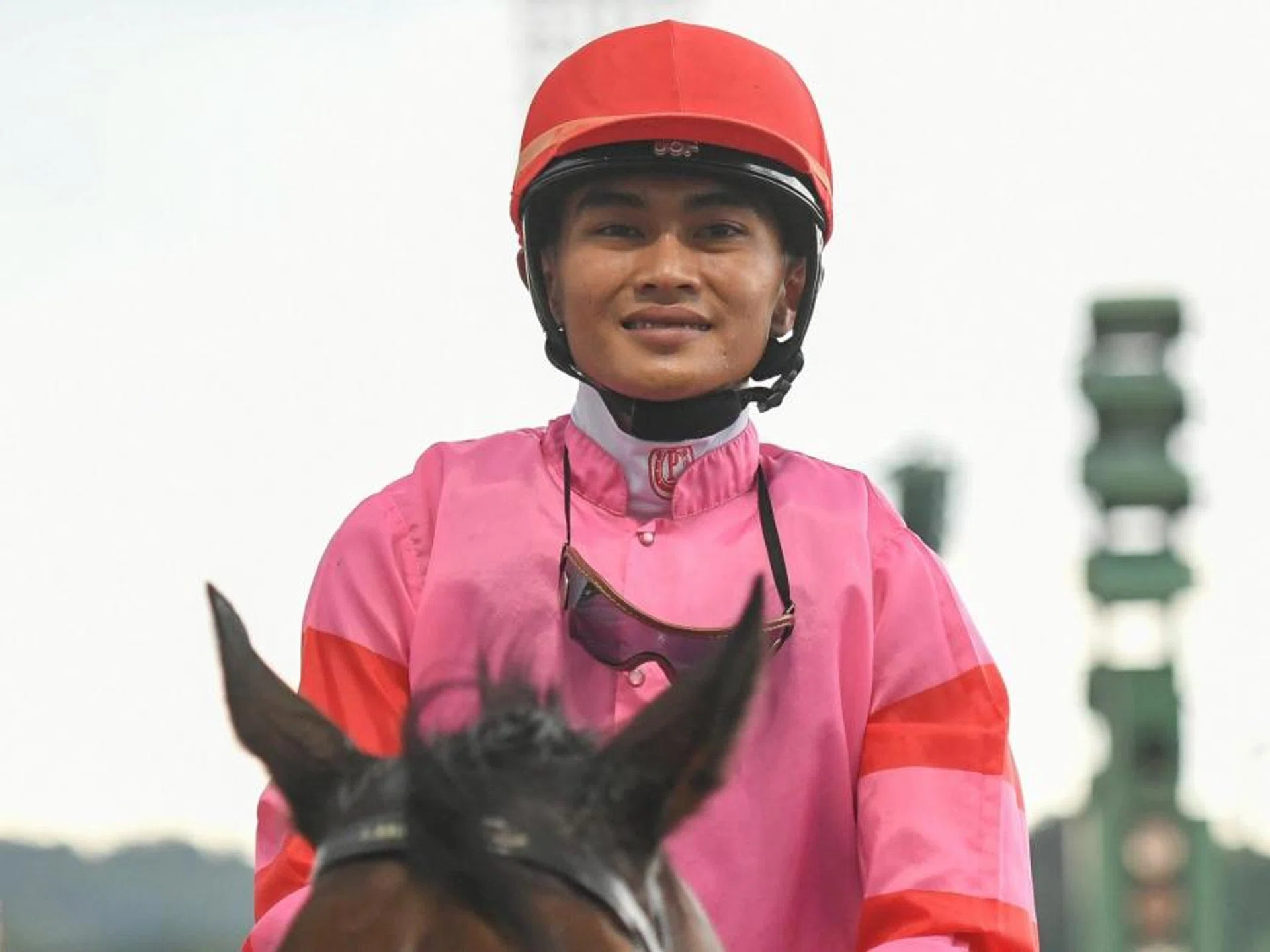 Akmazani Mazuki are out for four months.
