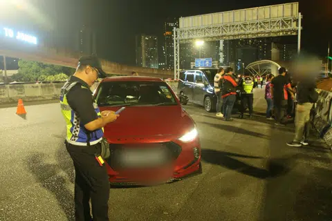Almost 1,500 Singapore drivers fined for entering Johor without VEP tag