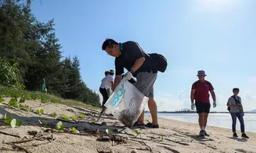 Singapore launches national strategy to tackle growing problem of marine litter